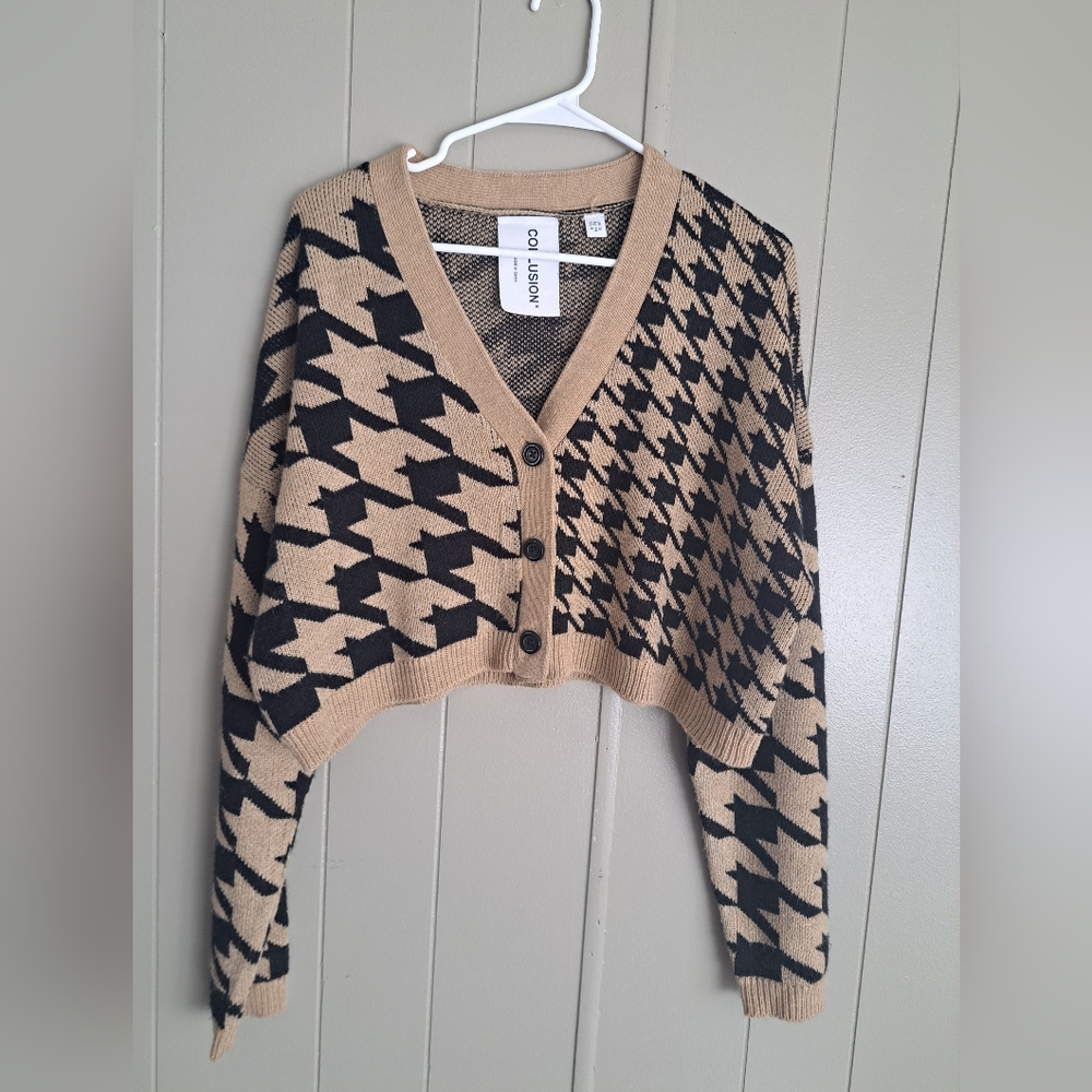 Collusion Houndstooth Cropped Cardigan Size 8